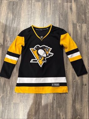 Fanatics women’s Pittsburgh Penguins Hockey Jersey
